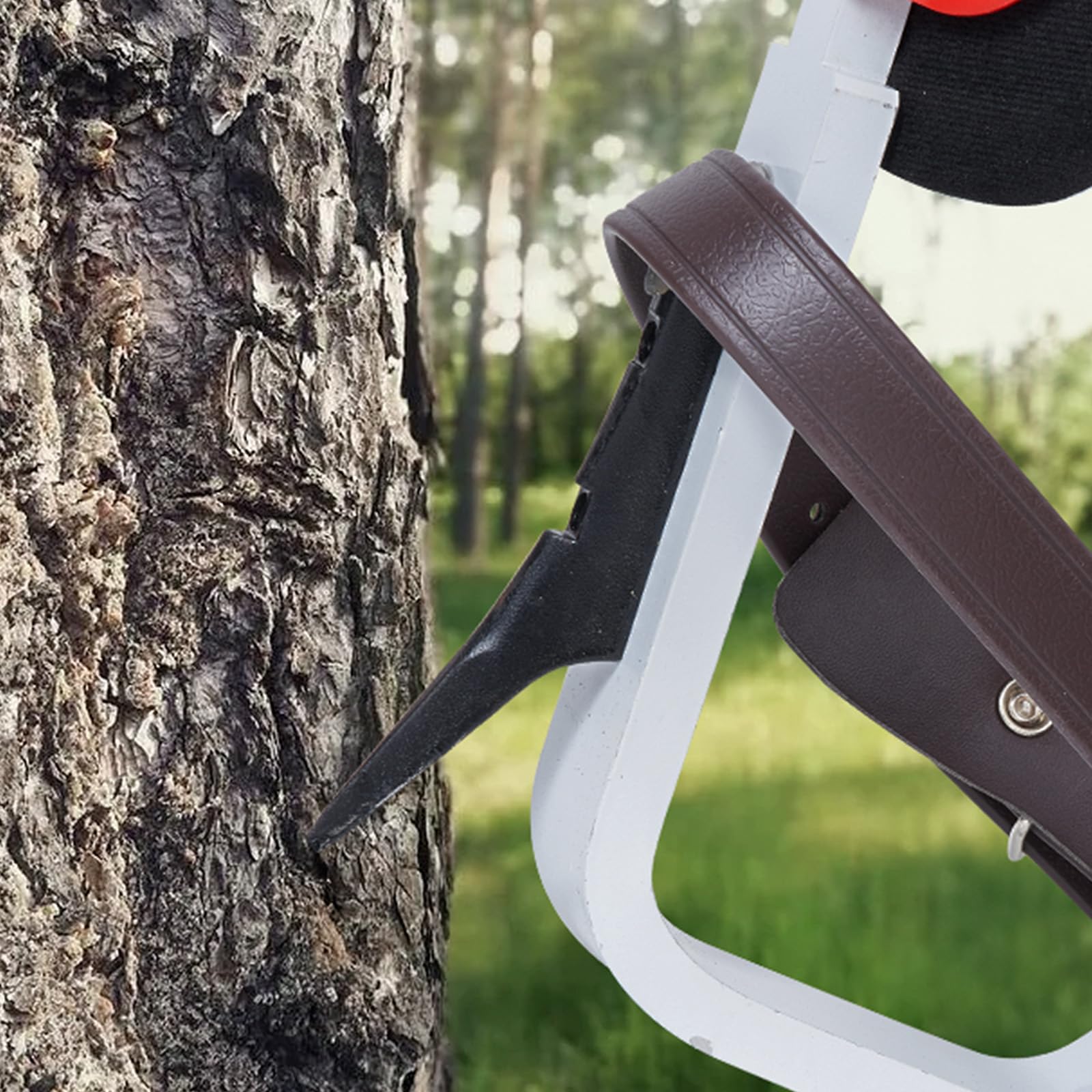 VEVOR spike protectors add safety during climbs.