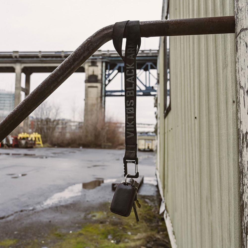 VIKTOS Springlock lanyard supports versatile gear with dependable aluminum hook.