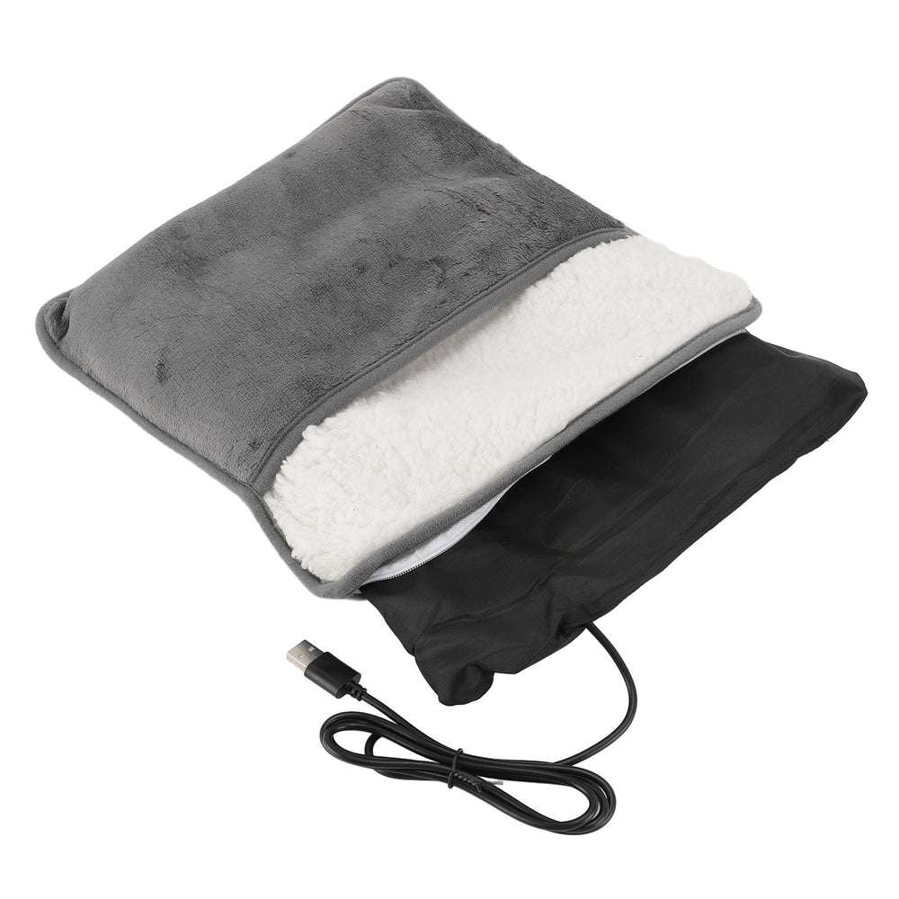 VINGVO portable foot warmer is lightweight for on-the-go warmth.