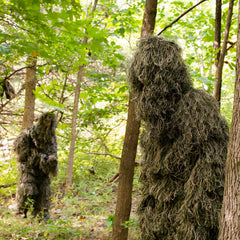 VIVO Ghillie Suit M/L jacket blends with brush for versatile outdoor use