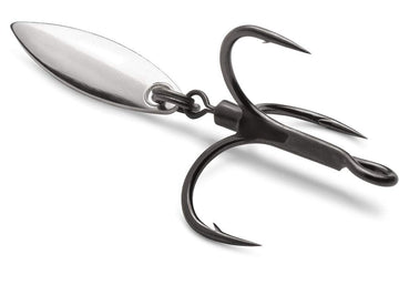 VMC Bladed Hybrid Treble Short 1X Black Nickel #4 hook close-up showcases strength for secure hookups.