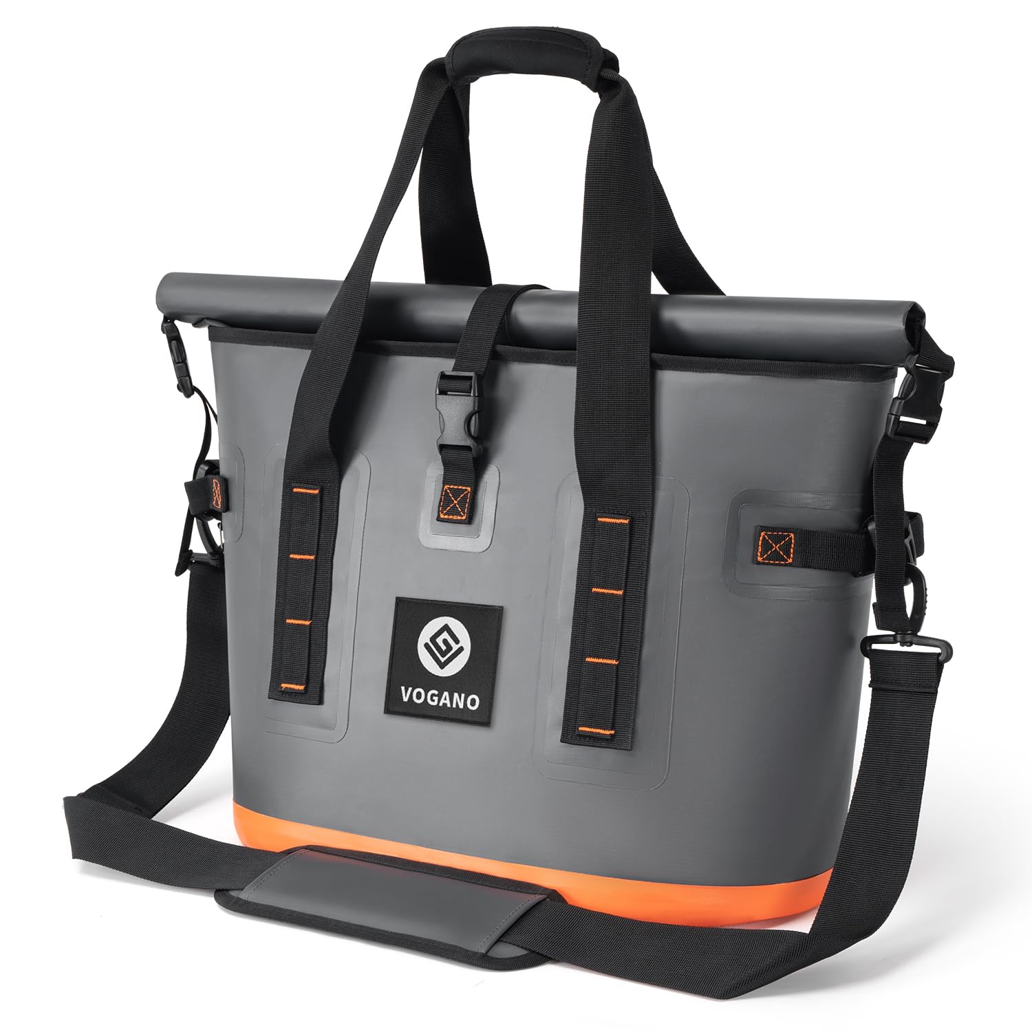 Vogano waterproof roll-top seal demonstrates 100% leak protection during rainy hikes.