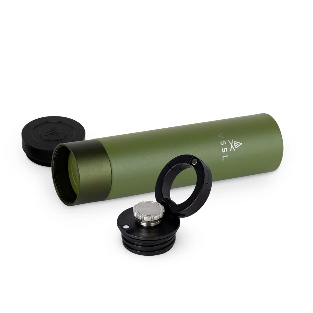 VSSL Insulated Flask compass topper image emphasizes navigation aid.
