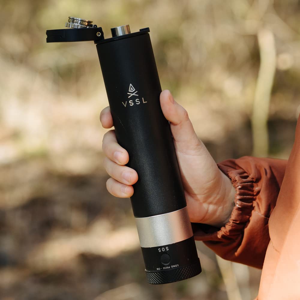 Magnetic closure on the cap keeps the carabiner secure during activity.