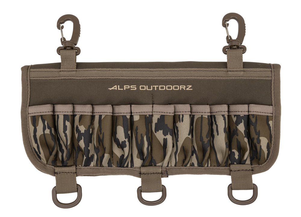 Interior view showing stable storage pocket and D-rings