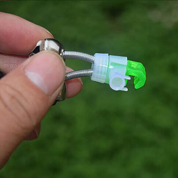 Wakauto rod-tip alarm with easy attachment and rod-friendly design