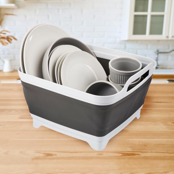 Wakeman Durable, dishwasher-safe plastic supports frequent outdoor cleanup.