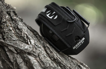 Walker’s Razor Slim muff omni-directional mics ensure clear voice capture.