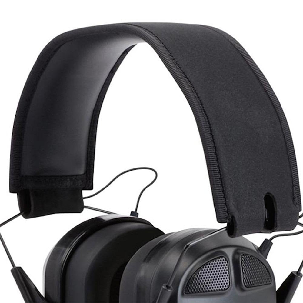 Walker's Ultimate Power Muff Quads SAC switch close-up demonstrates quick hearing protection.