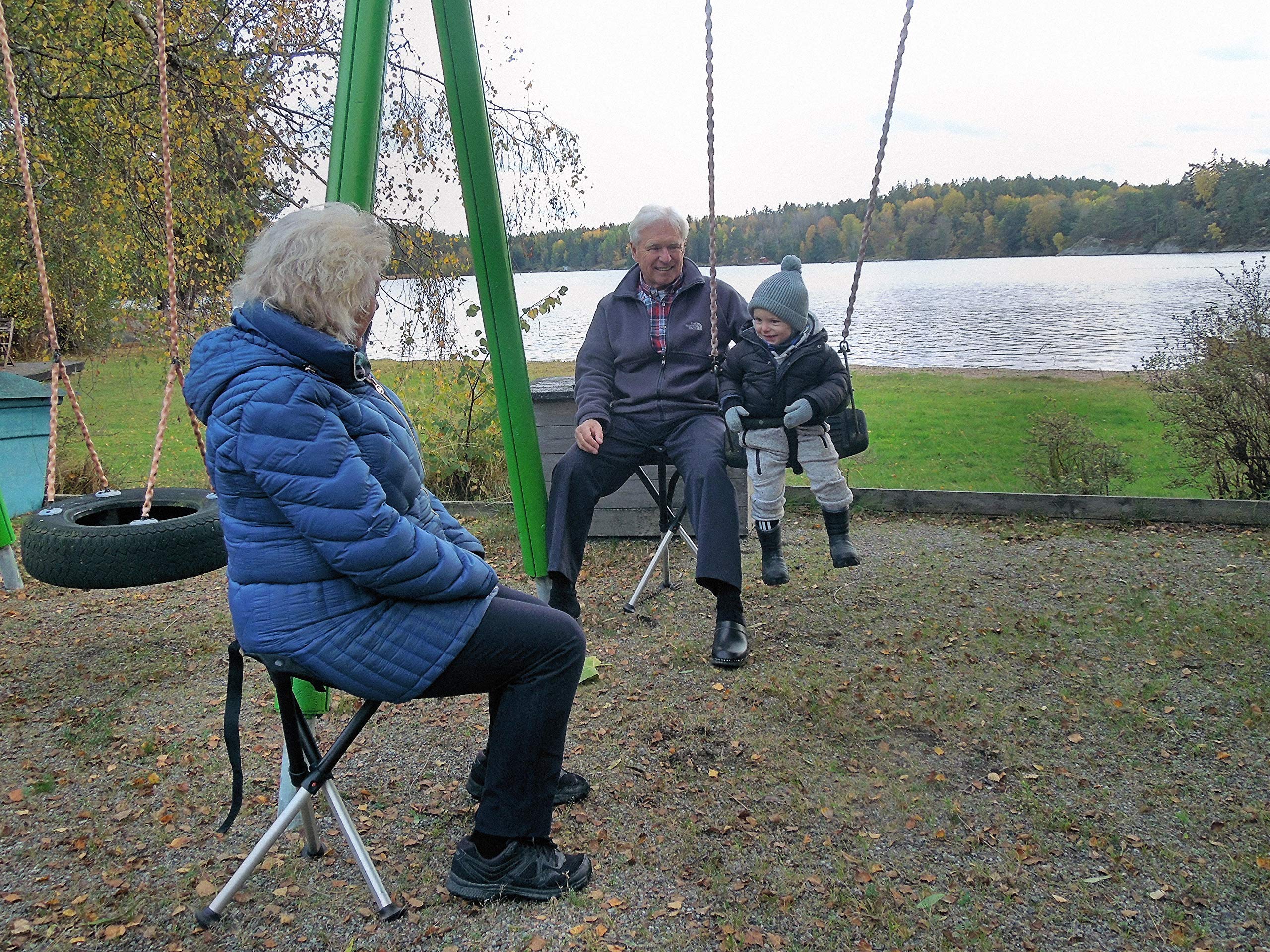 Walkstool Basic made in Sweden with a patented three-leg design.