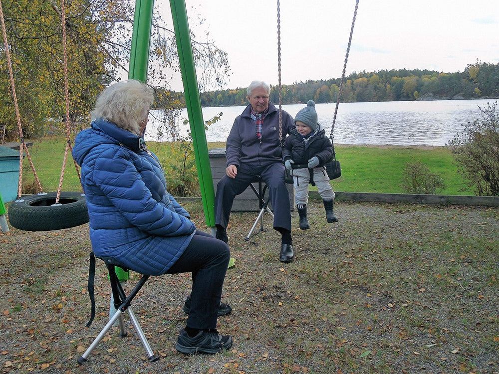 Walkstool Basic made in Sweden with a patented three-leg design.