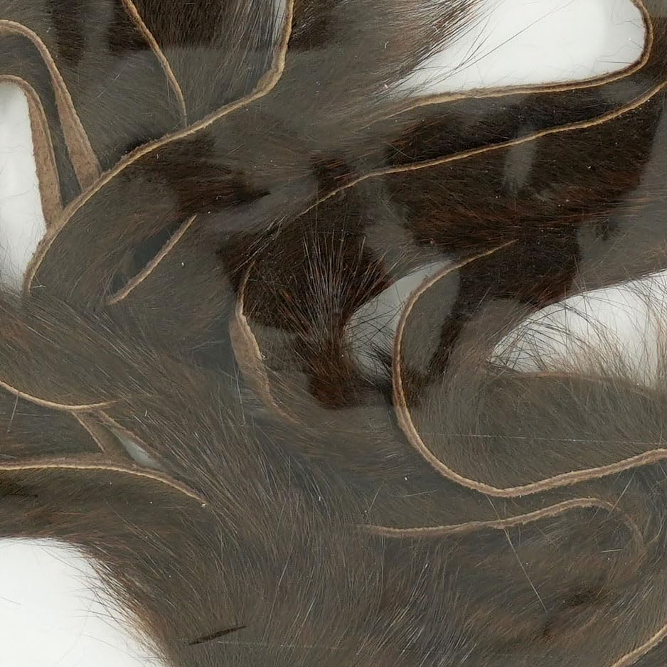 Wapsi Micro Pine Squirrel Zonkers fur detail highlights natural taper for realistic patterns.