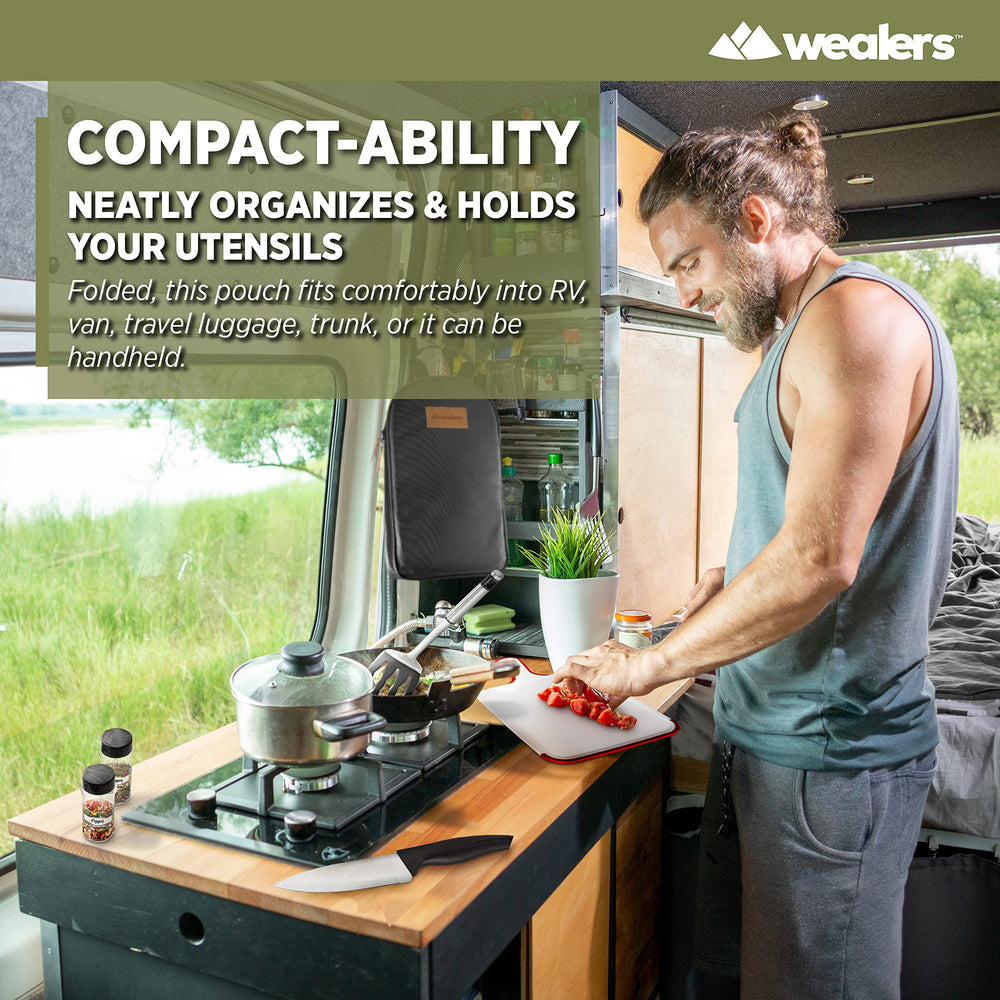 Wealers case keeps flatware organized, preventing clatter during transport.