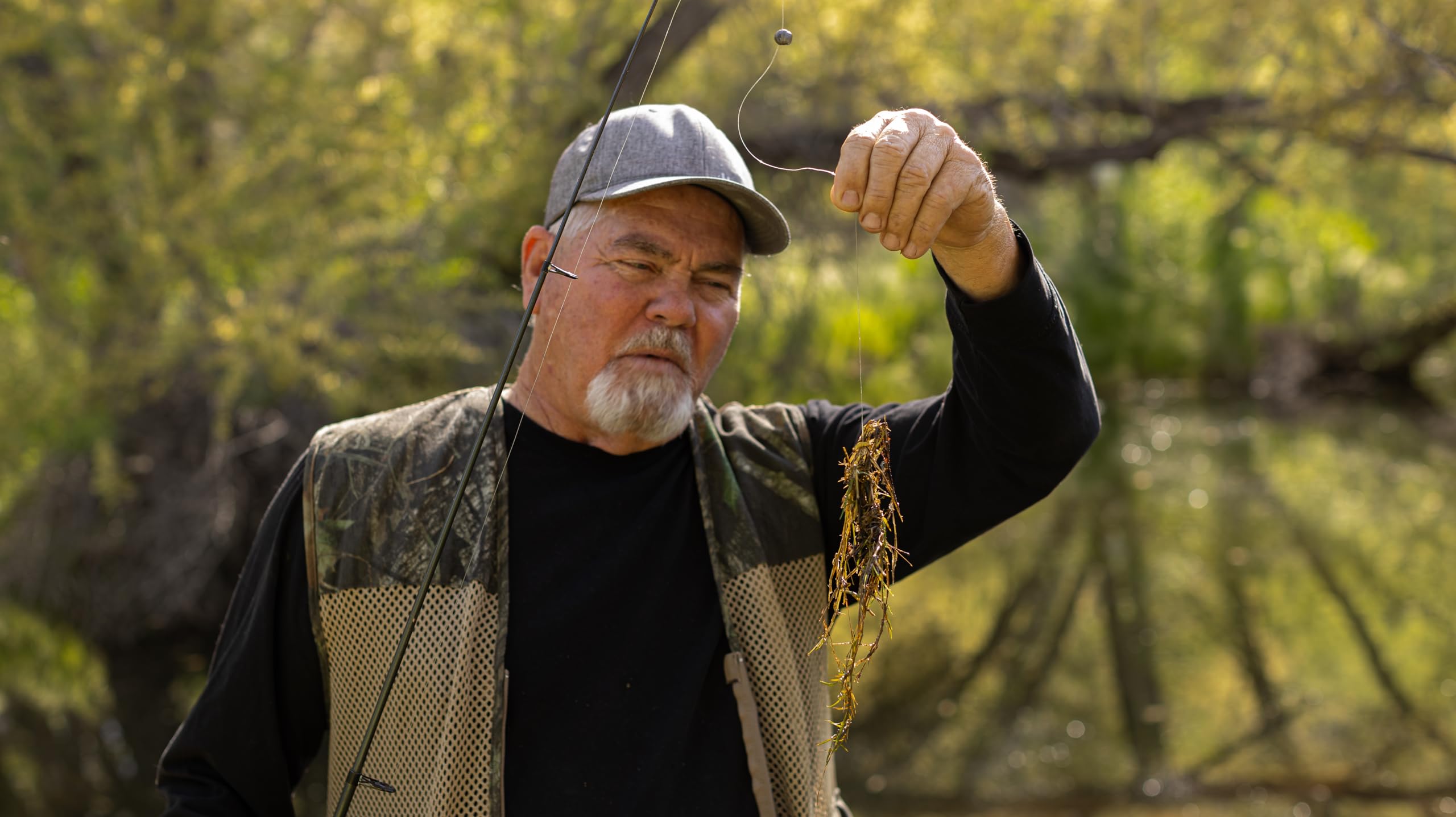 Weed Guard easy installation allows fast rigging before dawn fishing.