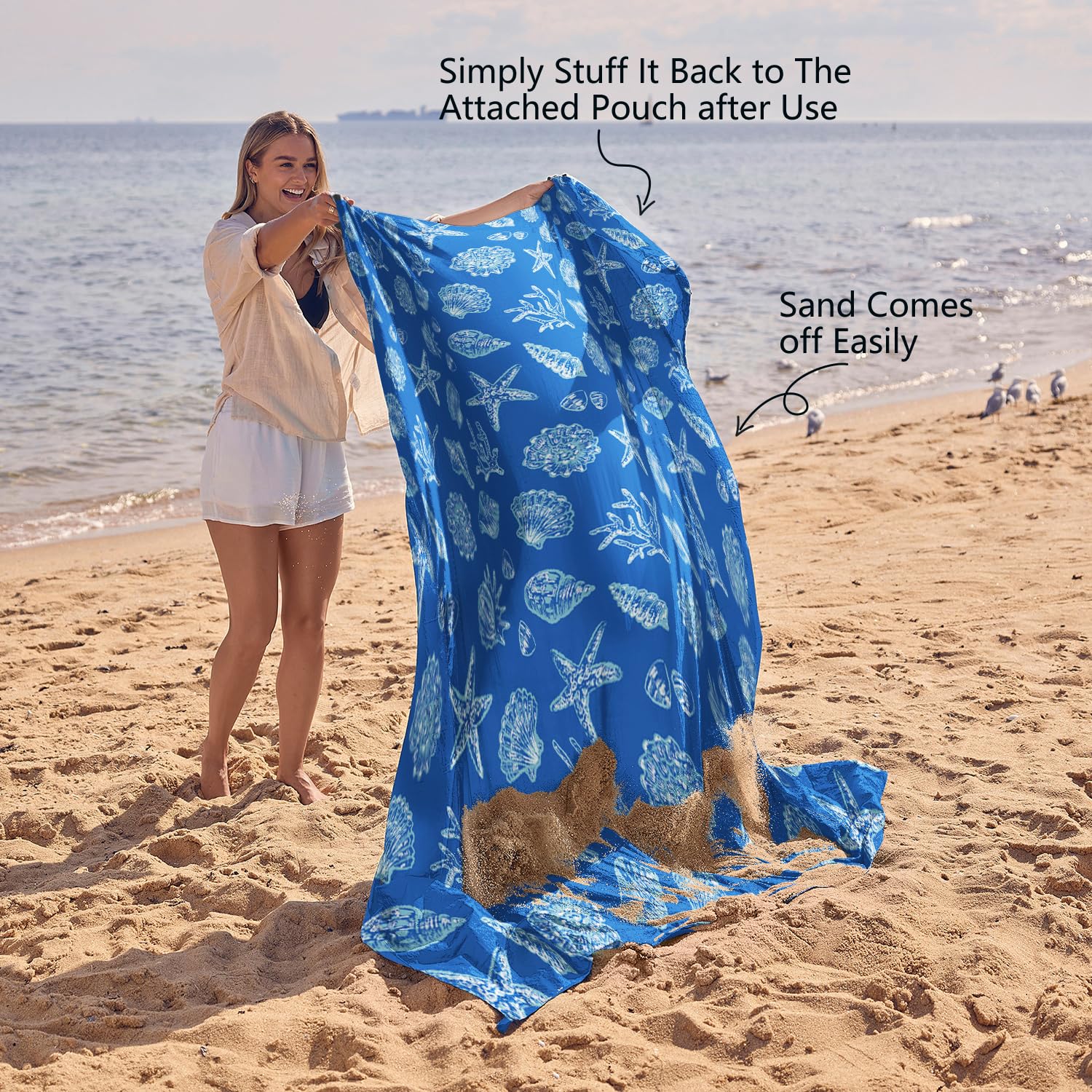 WEKAPO Beach Blanket microfiber texture feels soft and skin-friendly.