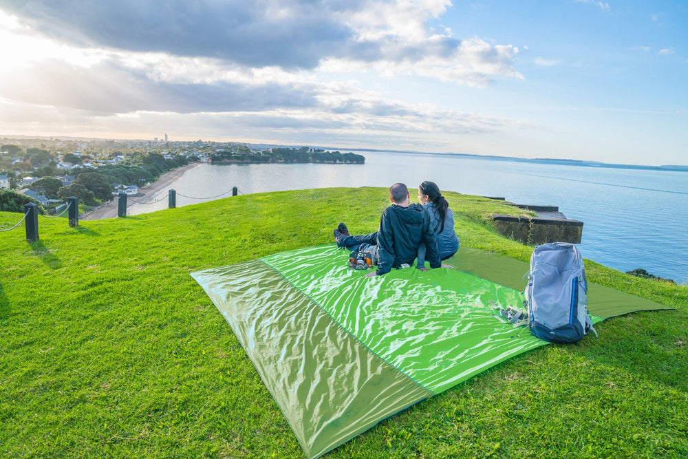 WEKAPO multipurpose blanket doubles as picnic and garden mat.
