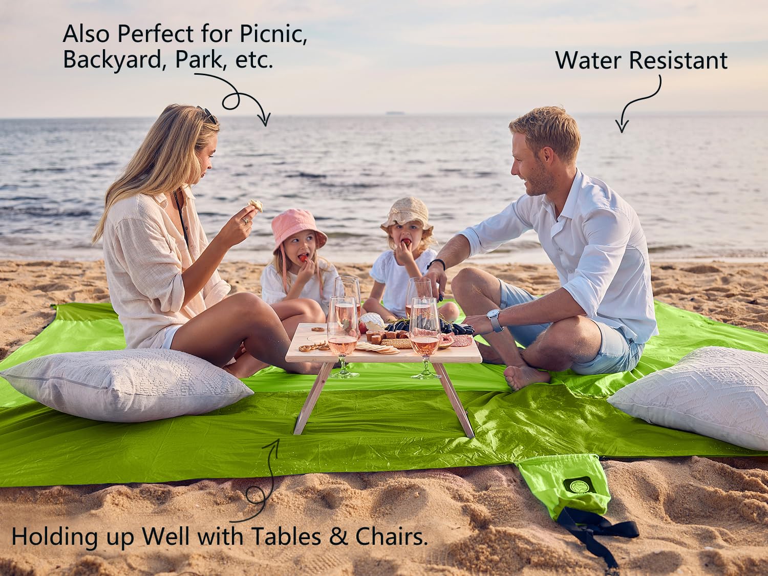 WEKAPO ripstop nylon blanket is lightweight and quick-drying for easy packing.