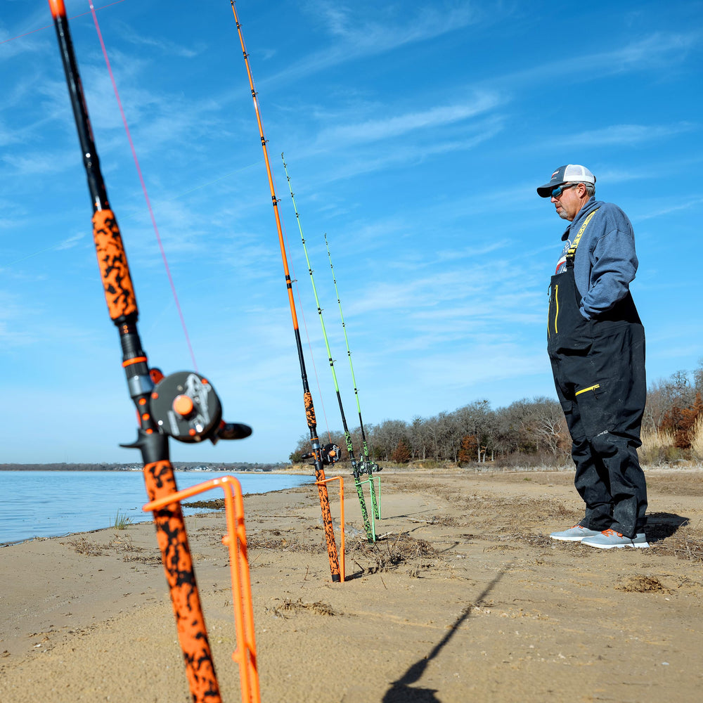 Whisker Seeker Powerlock orange product image highlights color options and visibility features.