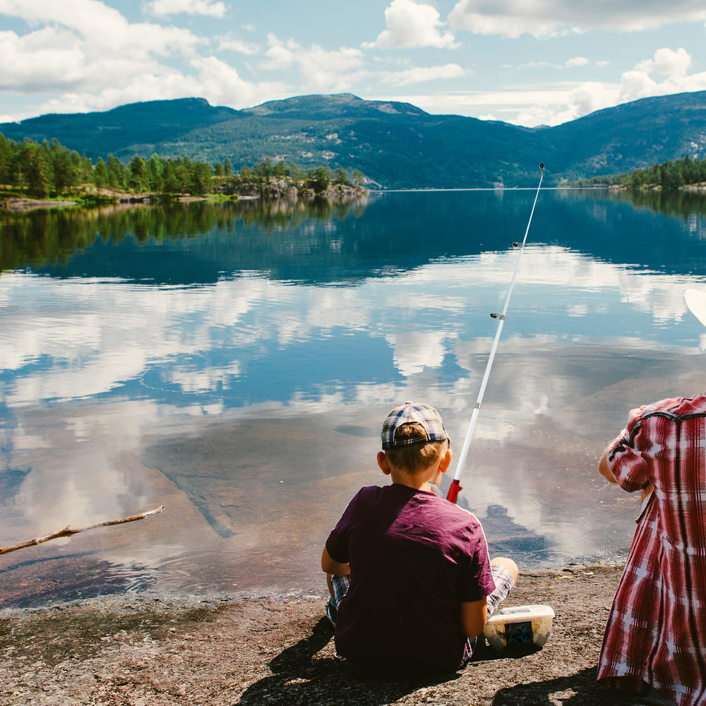 WIDDEN child-friendly fishing rod promotes outdoor play under parental supervision