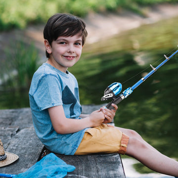 WIDDEN youth fishing pole gift pack ideal for birthdays