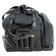 Wild Hare Deluxe 6-Box Carrier removable-shoulder-strap shows comfortable carry with anti-slip pad.