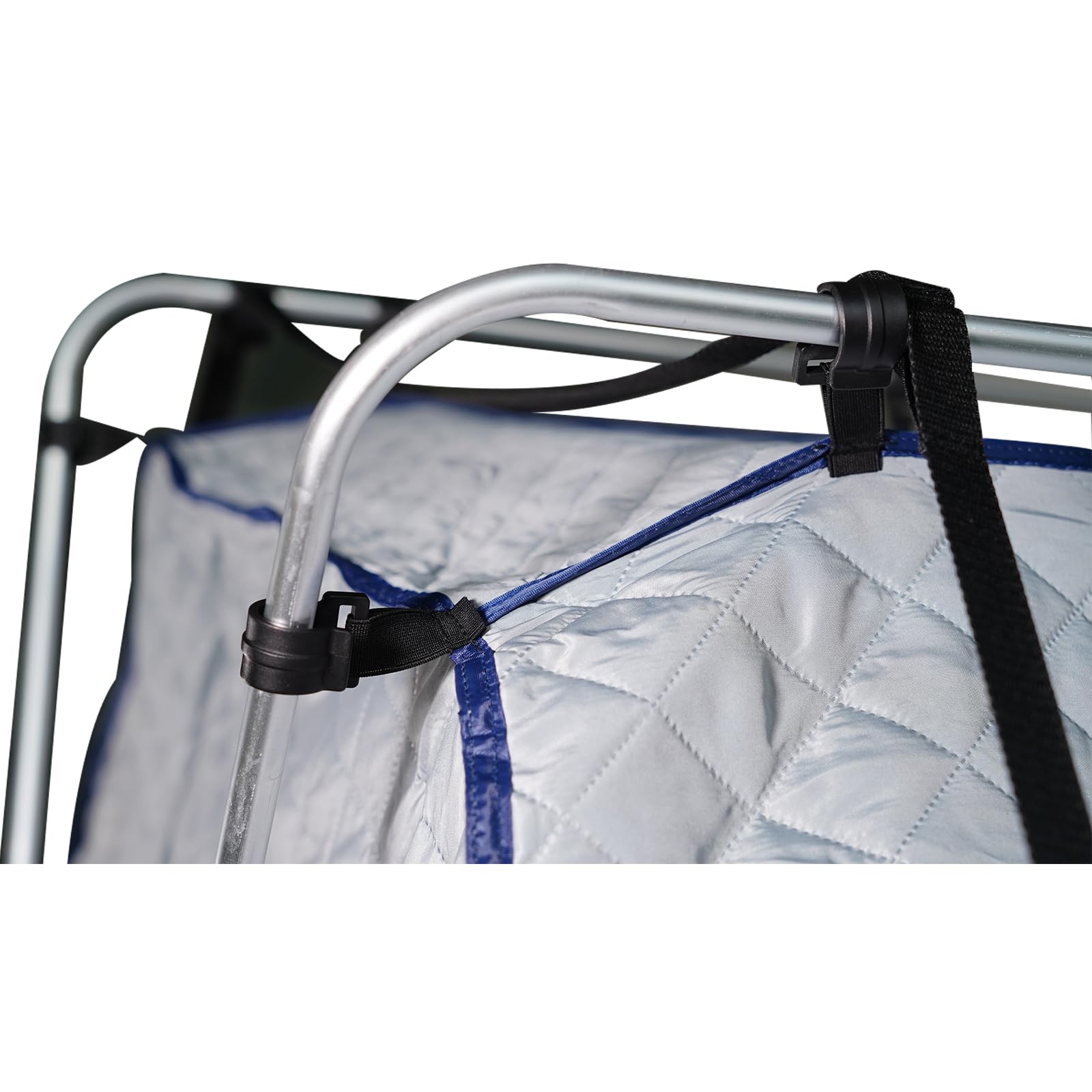 Wild Line 3-layer construction cross-section showcases 210D polyester and cotton.