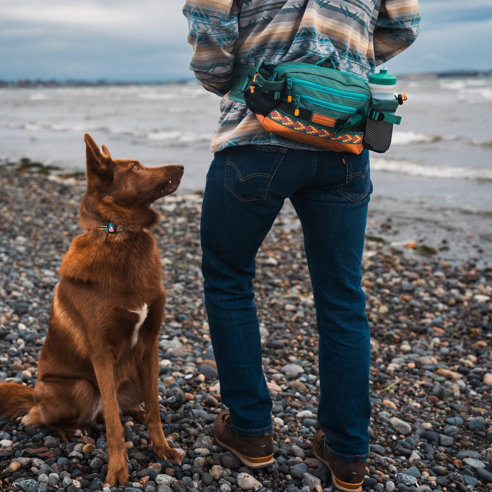 Wilderdog Mega Hip Pack durable materials stand up to daily use.