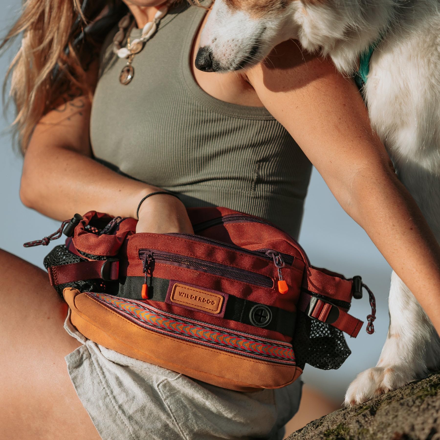 Wilderdog Mega Hip Pack bottle pocket detail for standard bike bottles