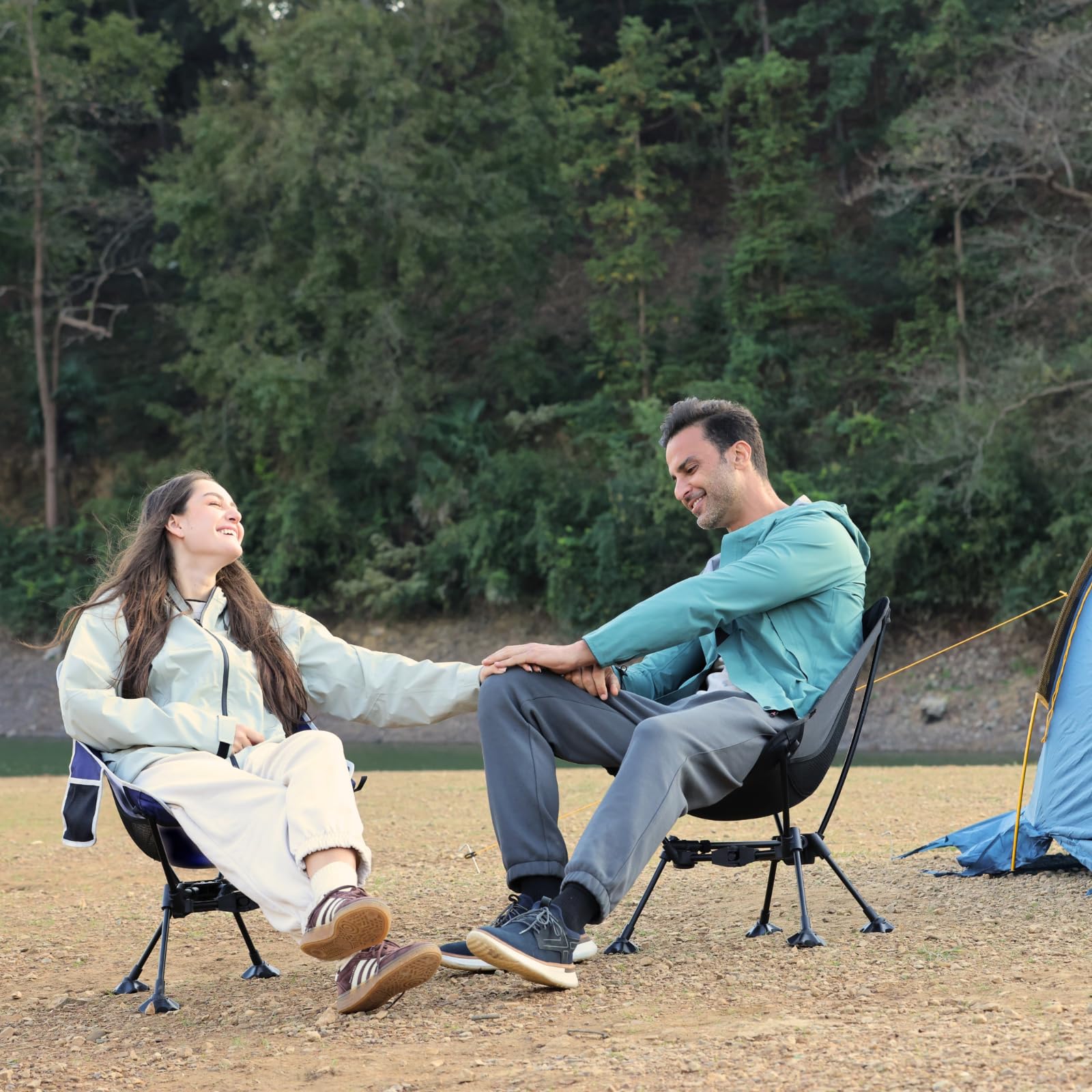 Wildhiker ultralight chair setup on beach with anti-sinking feet for stable sand seating