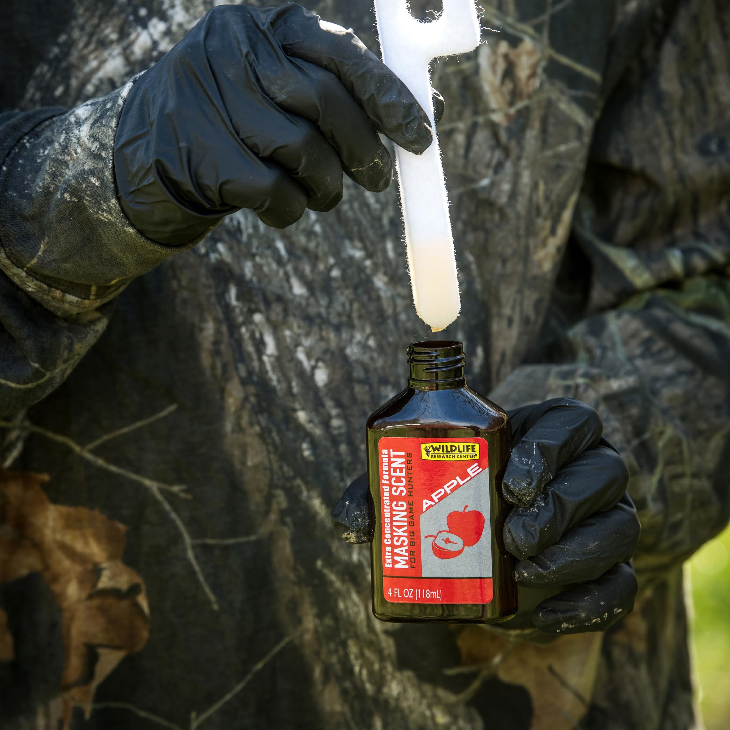 4 FL OZ spray bottle with sprayer for targeted application.