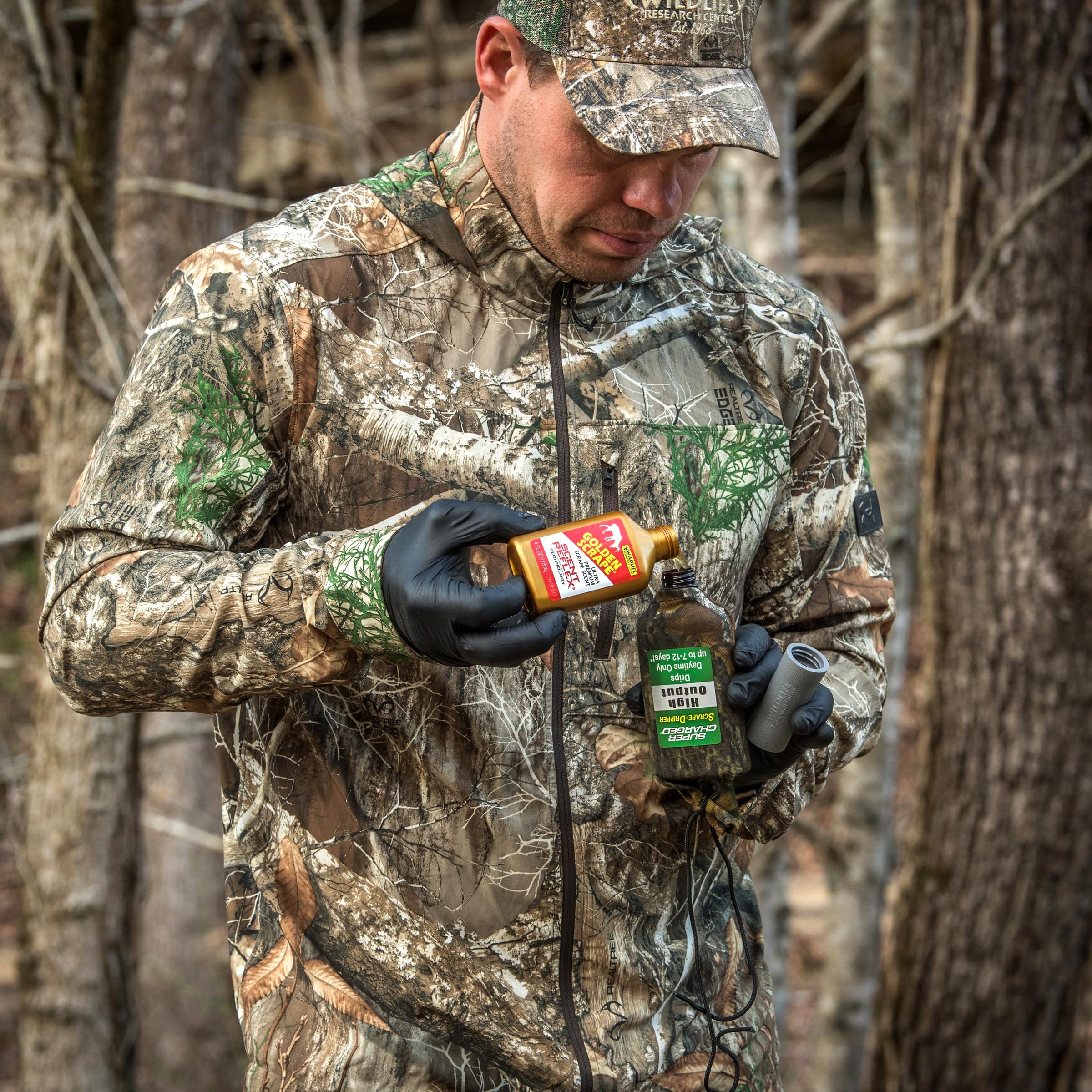 Wildlife Research Center Scrape-Dripper output flow illustrating high-output scent