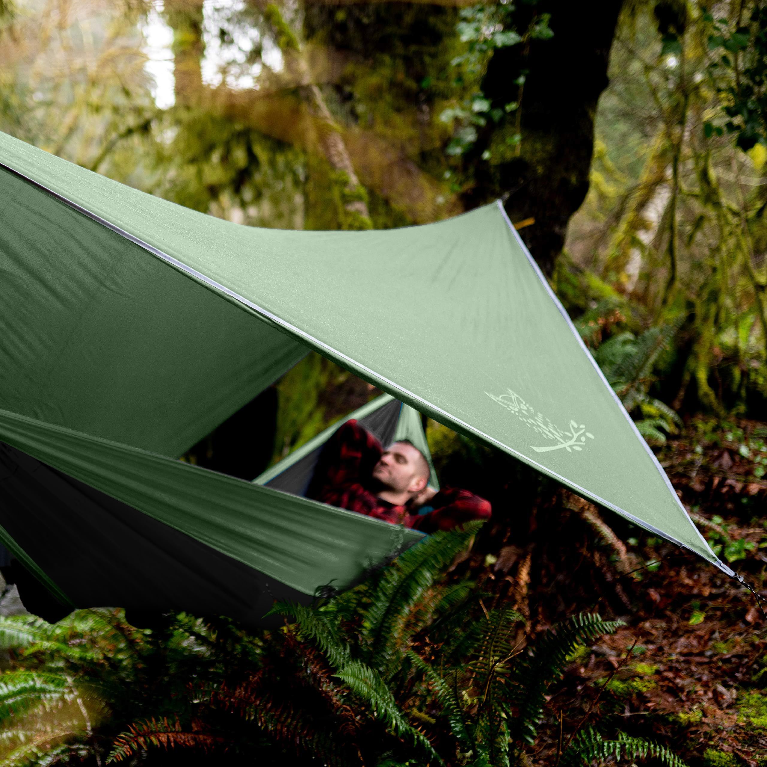 Wise Owl Outfitters carry bag waterproof keeps gear dry on backpacking trips.