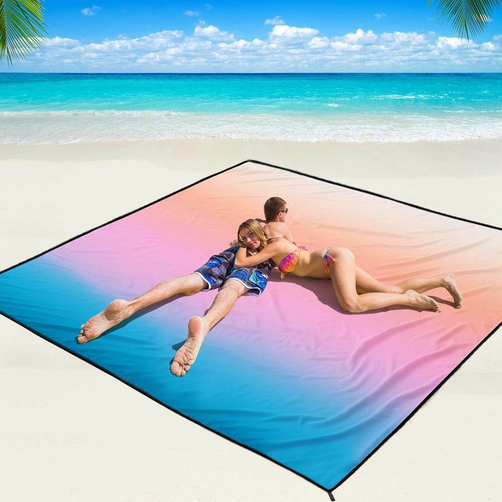 WIWIGO beach blanket folded in tote enables easy carry for on-the-go picnics