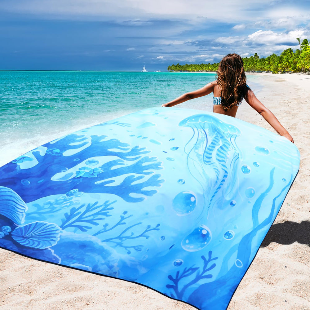 WIWIGO beach blanket ideal for picnics, camping, or park days.