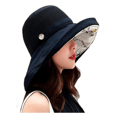 Detachable chin strap on bucket hat