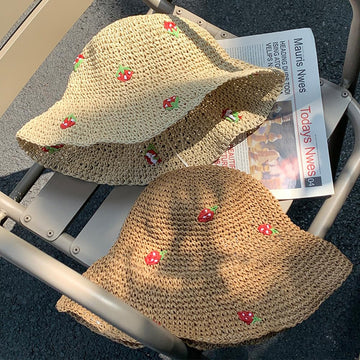 Gift-ready straw hat for outdoor activities and travel
