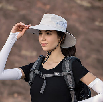 One-size-fits-most sun hat for women and older children