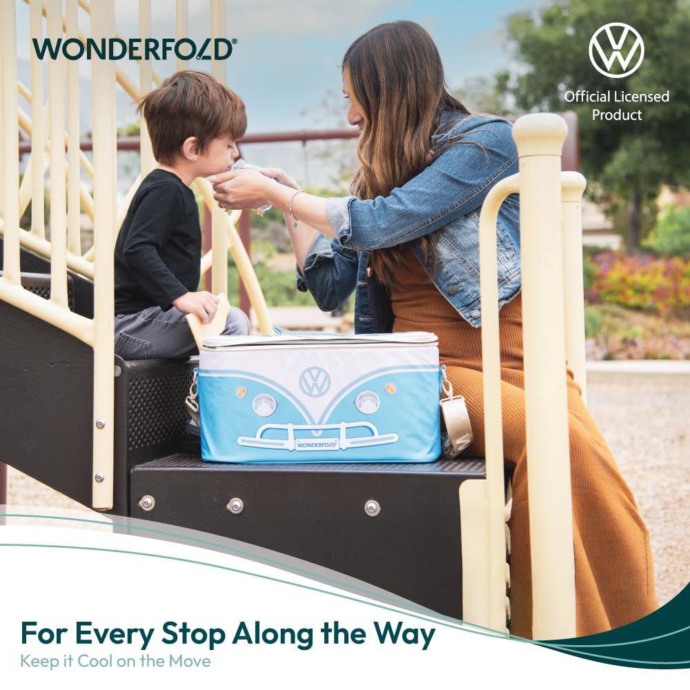 WONDERFOLD VW Cooler Bag grab handle for quick transport.
