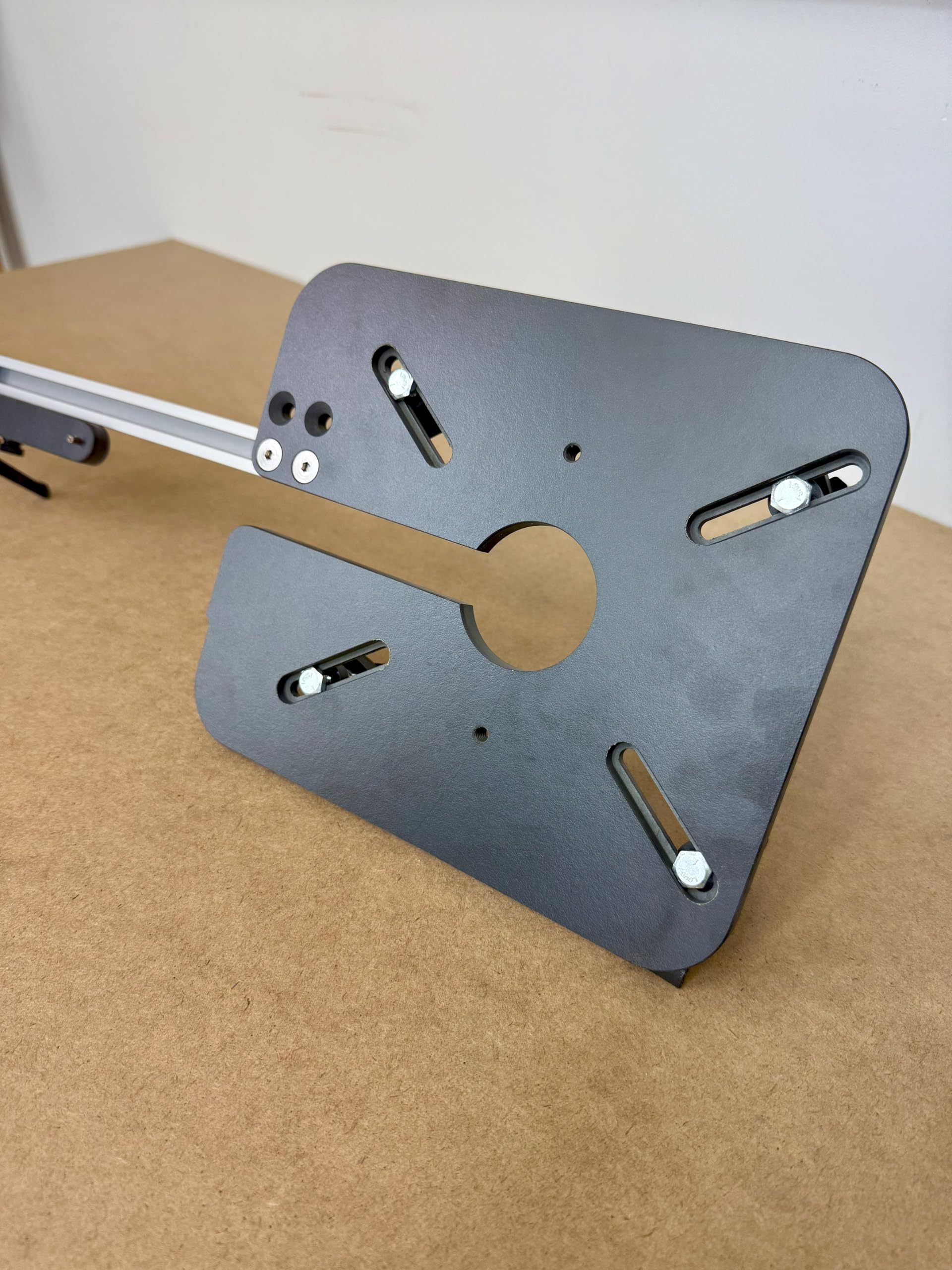 Woodhaven 3260 circle jig front view highlighting sturdy USA-made construction for precise circles.