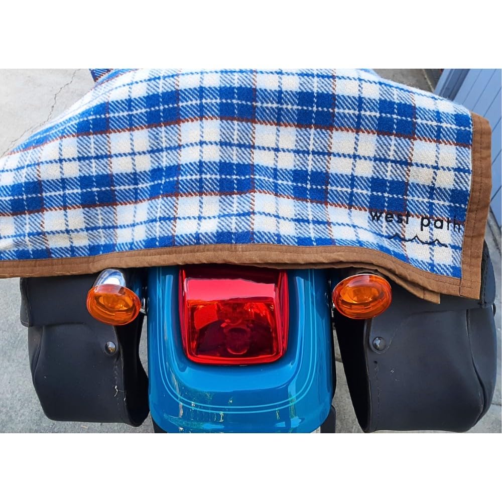 WP West Path carrier pouch included with bedroll.