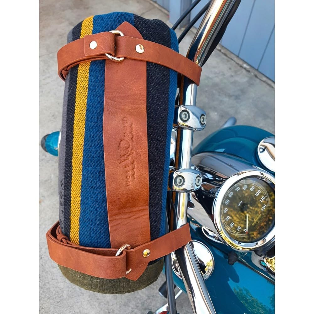 WP West Path bedroll waxed canvas close-up shows durability