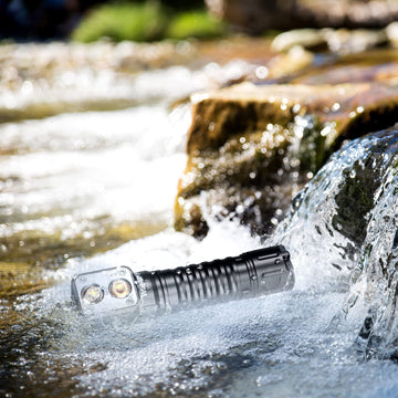 Wurkkos HD15 IPX8 rating withstands rain and splashes
