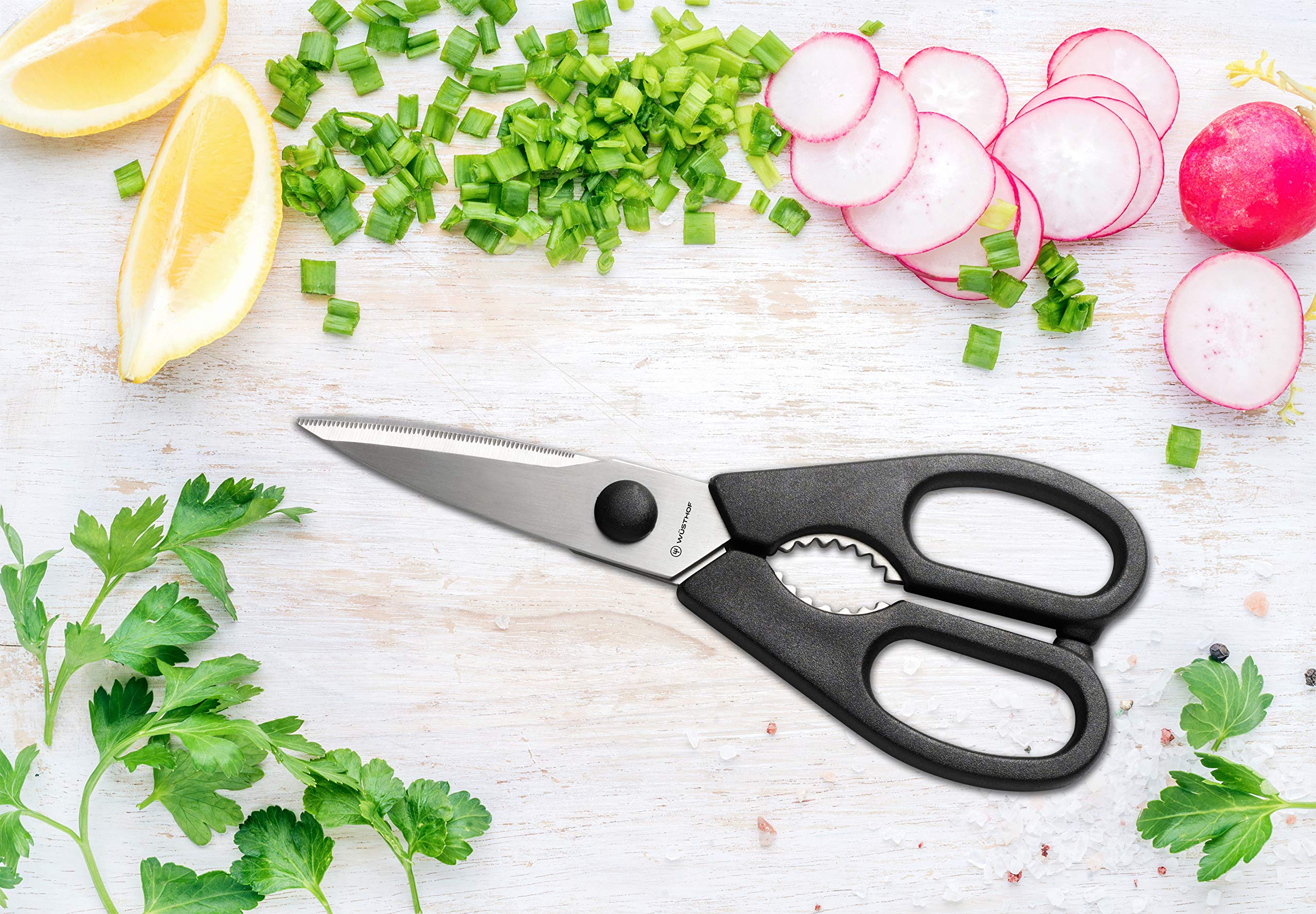 WÜSTHOF Classic kitchen shears for versatile snipping and trimming.