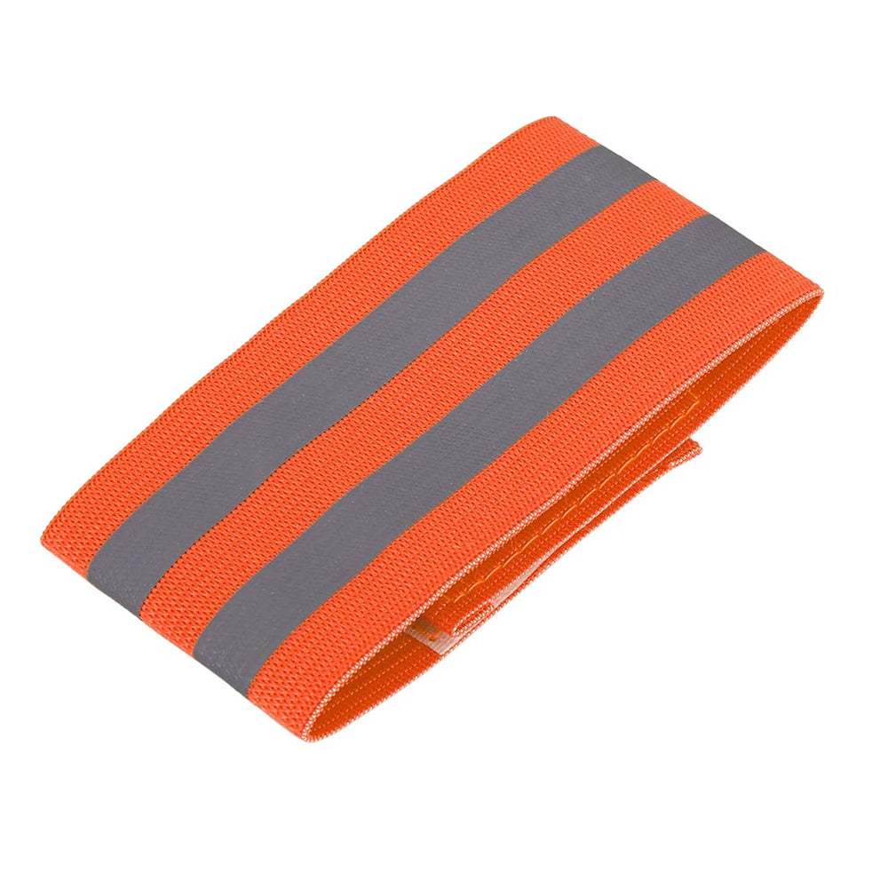 Sporty setup with X AUTOHAUX orange wristbands for runners