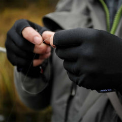 XuoAz kayaking gloves with a non-slip palm for secure paddle control.