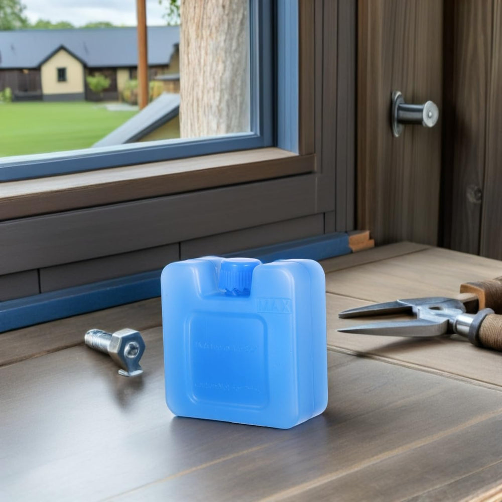 Yardenfun freezer blocks preserve cold for longer sessions.