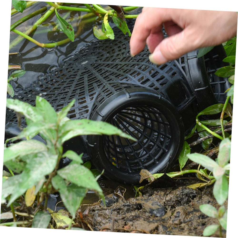 Durable crab lid for outdoor use
