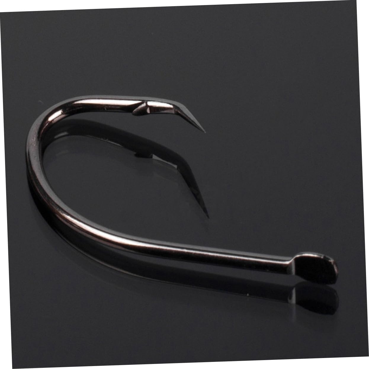 Yardwe high quality hooks with fine workmanship for durable fishing gear.