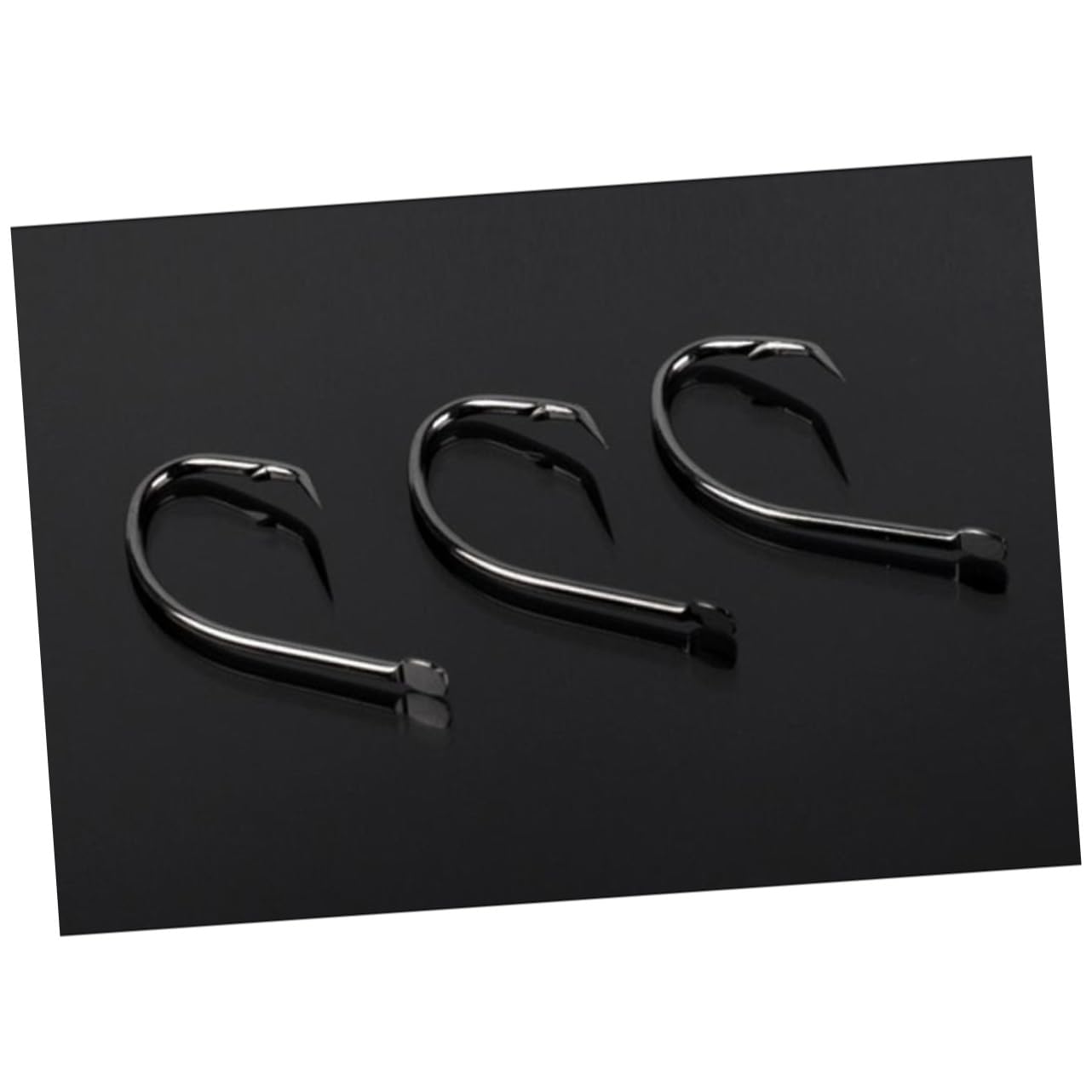 Yardwe herring hooks precision design for quick penetration and secure hooksets.