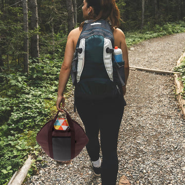 YARNOW water-resistant cast-iron bag withstands outdoor conditions.